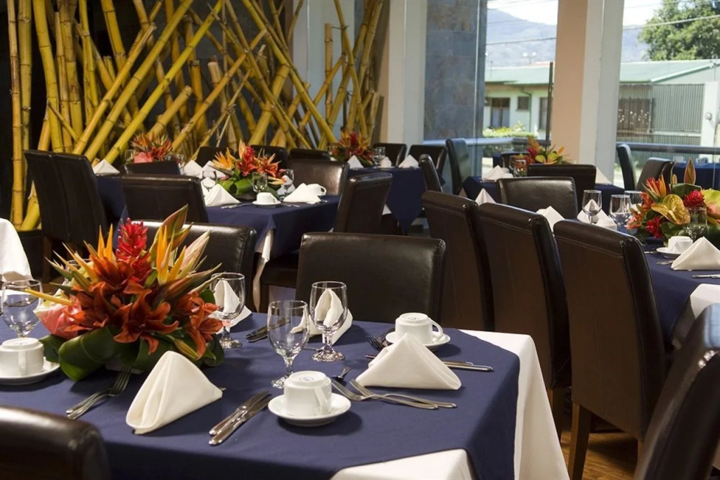 Rincon del Valle Hotel & Suites