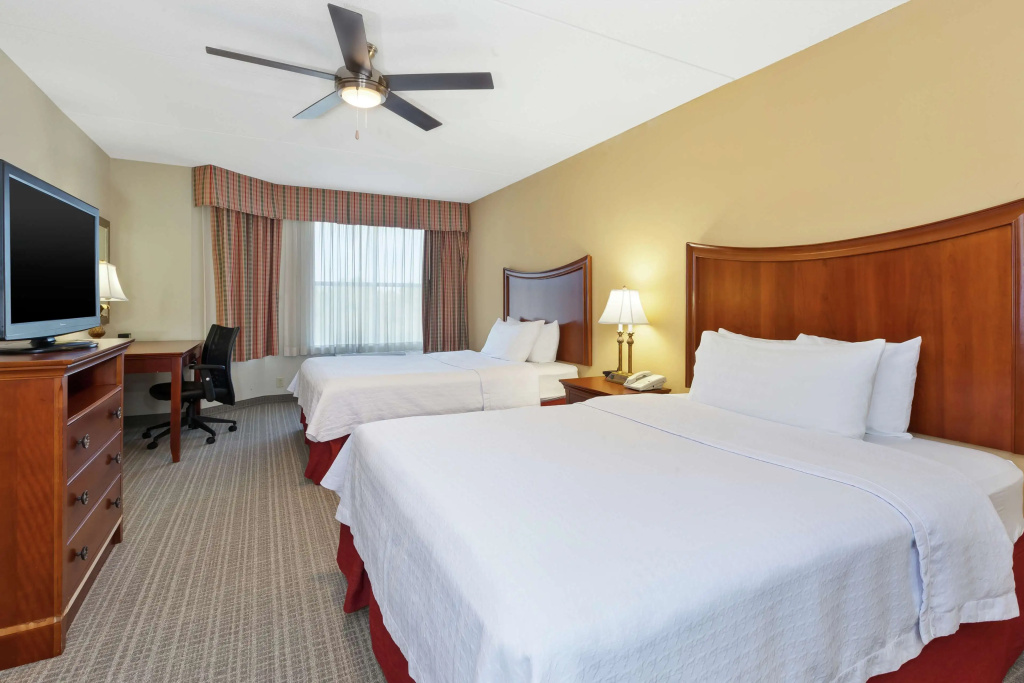 Homewood Suites by Hilton Chesapeake - Greenbrier