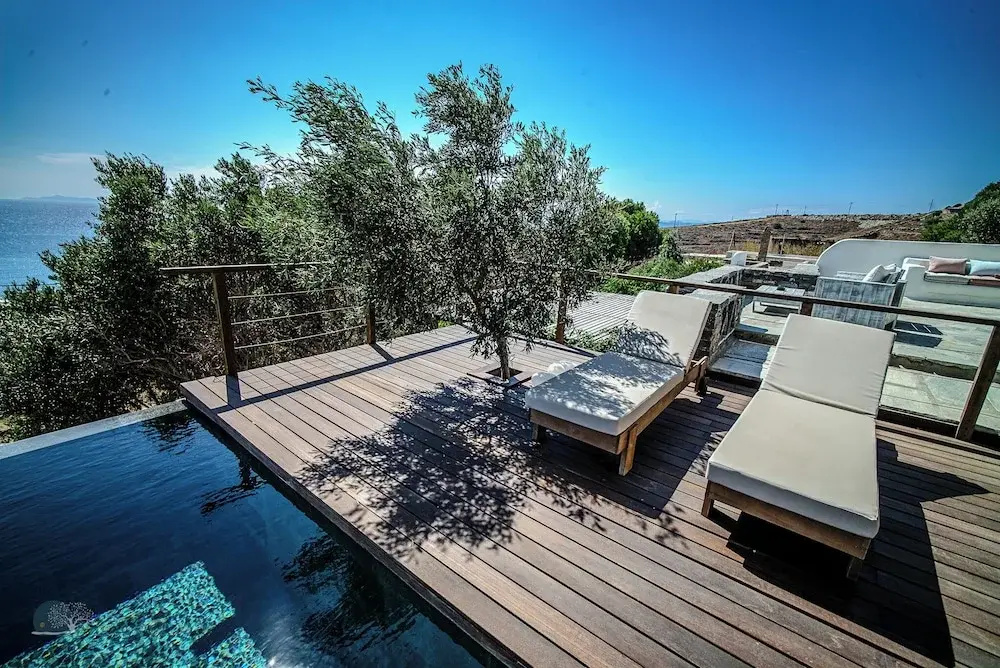 Zen Blue Suites - Luxury, Nature, and Harmony in Kea