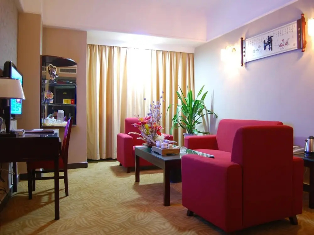 Longxiang Hotel