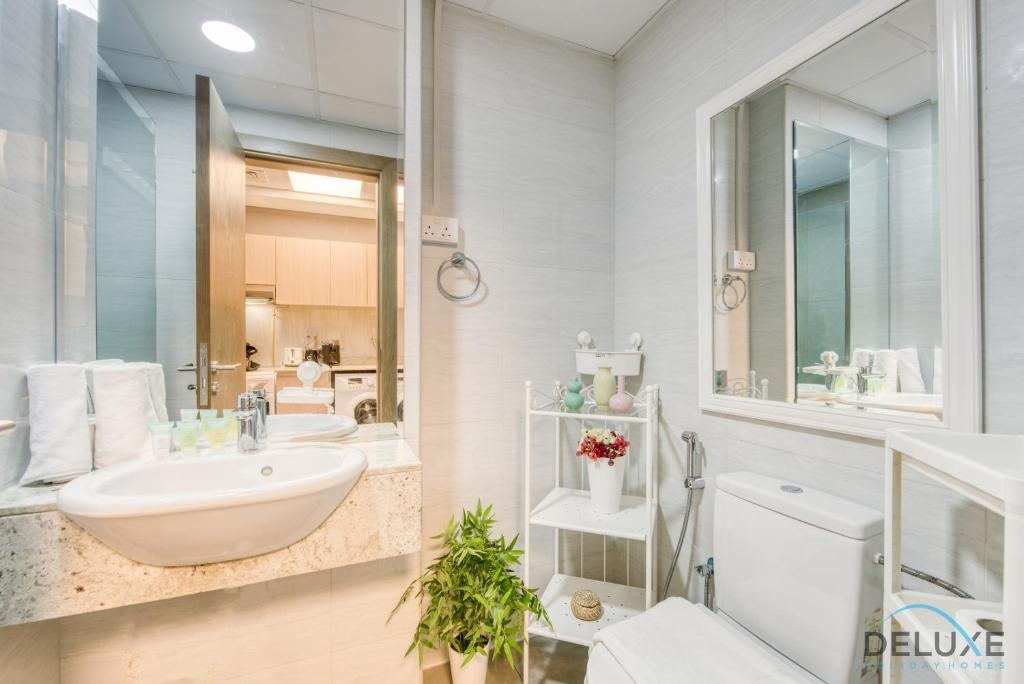 Glamorous Studio at Binghatti Stars Dubai Silicon Oasis by Deluxe Holiday Homes
