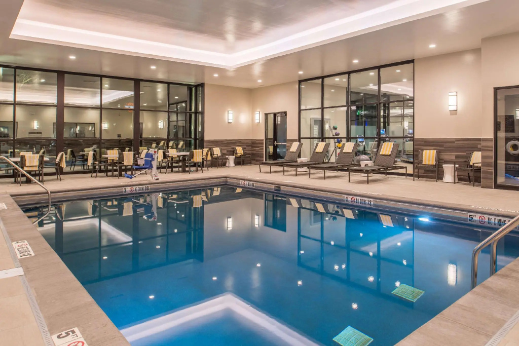 Doubletree By Hilton Lafayette East