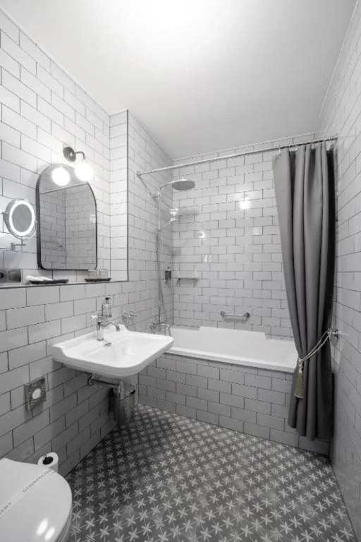 The Viaduct - Suites & More