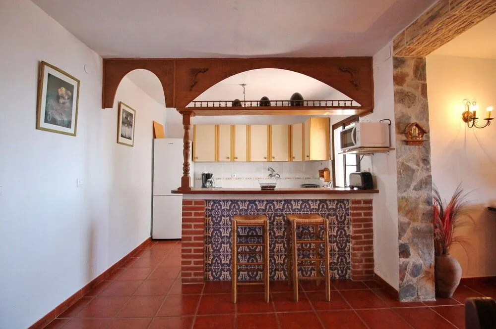 1075 Villa Rosa