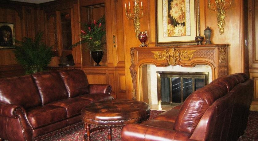 Crown Mansion Boutique Hotel & Villas
