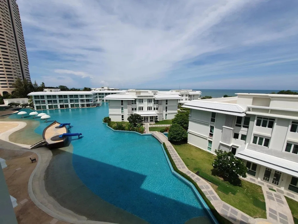 Modern 2-Bedroom Condo with Ocean and Pool Views in Cha-am