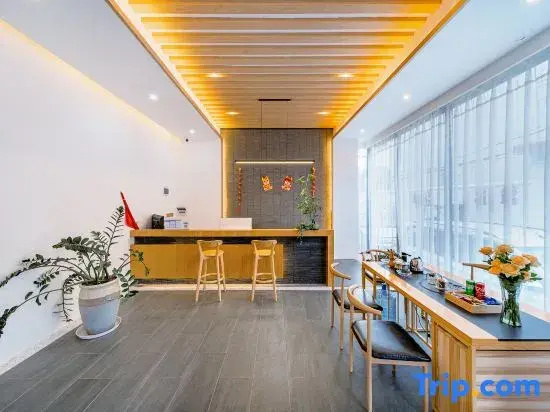 Nosedun Hotel (Dali High-Speed Railway Station Erhai Park)