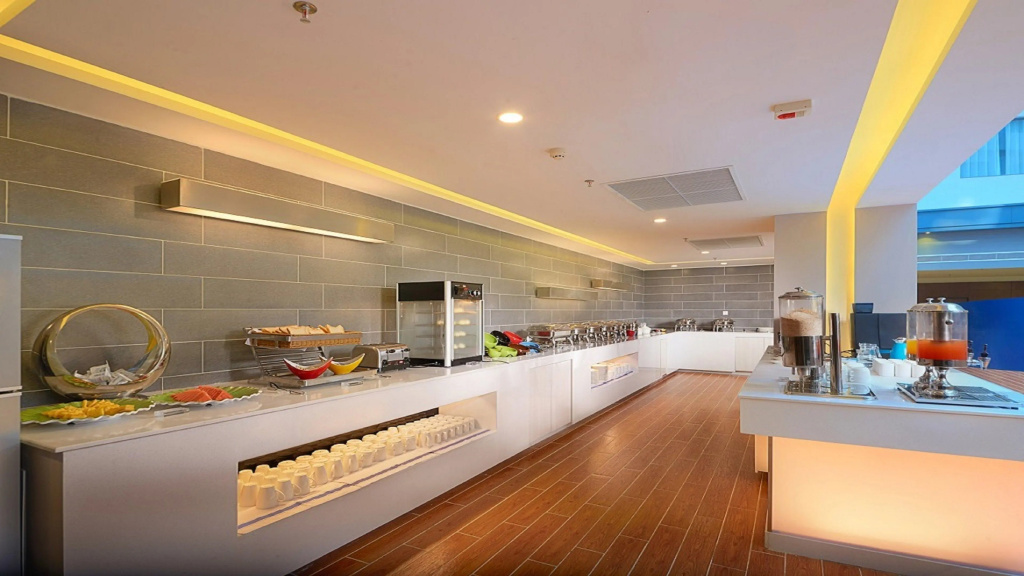 Holiday Inn Express Shenyang North Station by IHG