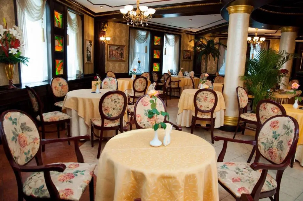 Гранд Отель