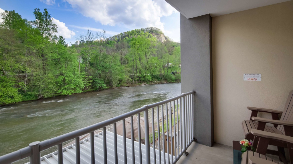Best Western Plus River Escape Sylva / Dillsboro