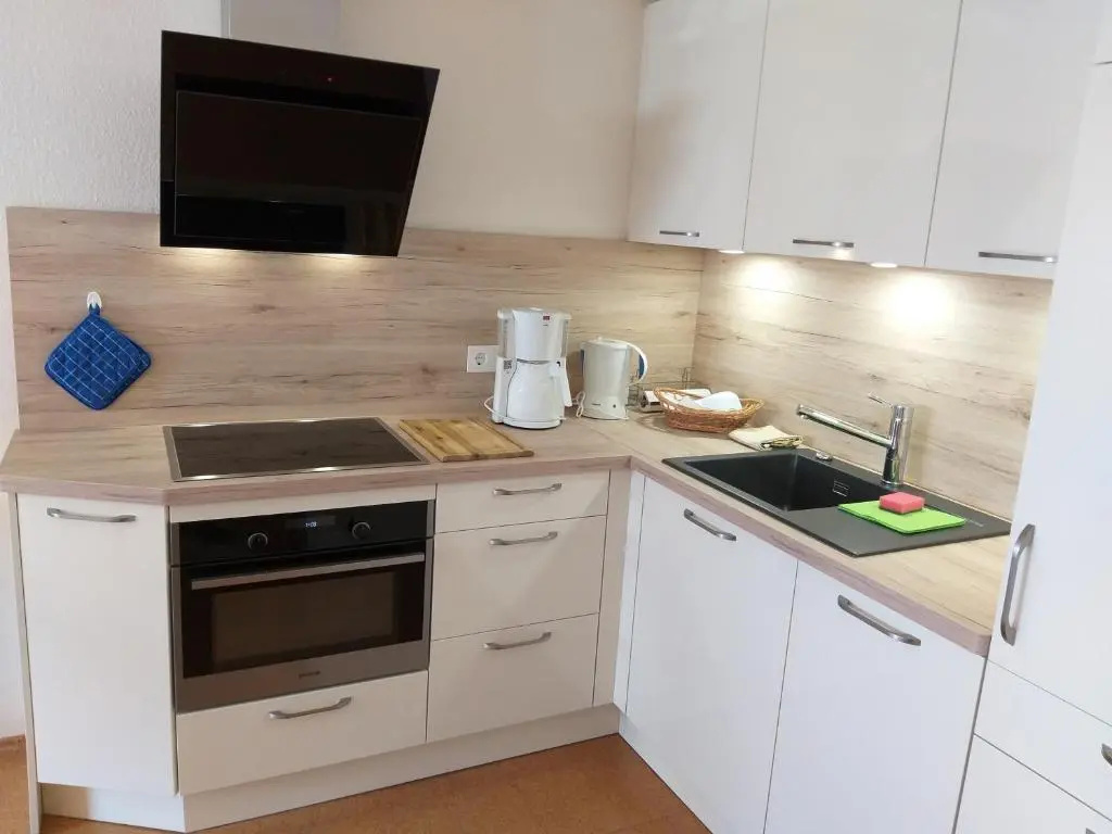 Zwei Ferienwohnungen Ankerpatz 70 qm mit Loggia & Puppenstube 50 qm mit Gartenterrasse in Hagenburg nähe Steinhuder Meer