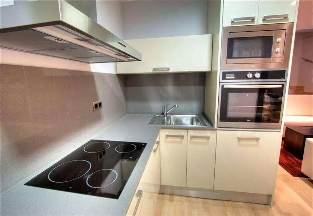 Tamarit Apartments
