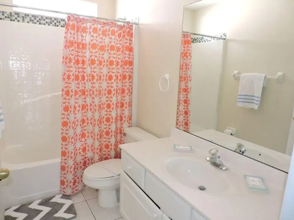 Ref 09 Luxury 4 Bed Villa With Private Pool and Lake View