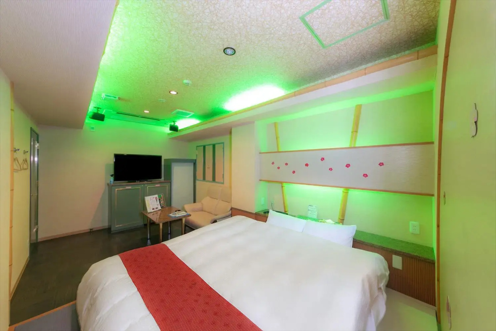 Hotel TO