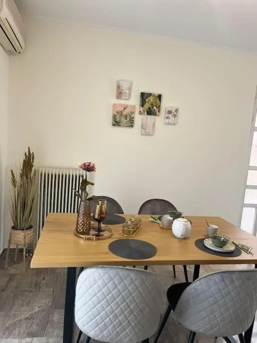 Top roof appartment Oropos 5' beach