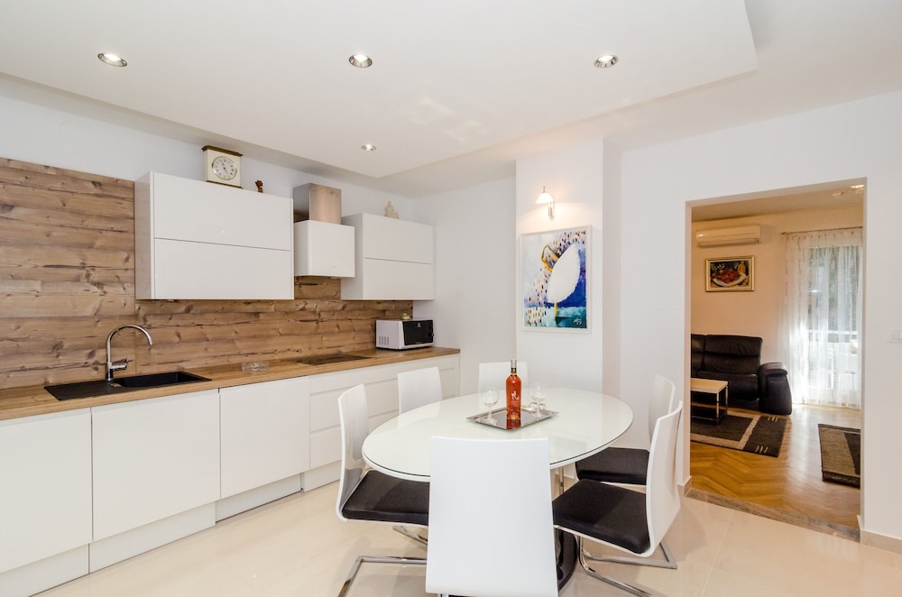 Apartment Iva - Andrije Hebranga 31