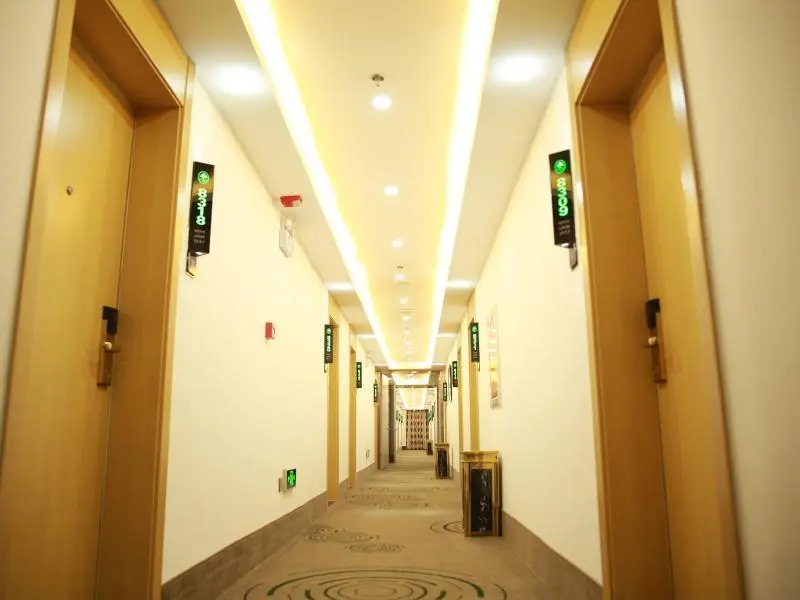 GreenTree Inn Linxia Autonomous Prefecture Linxia Oxford River Avenue Express Hotel
