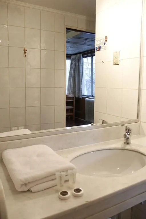HL Hotel Low Cost