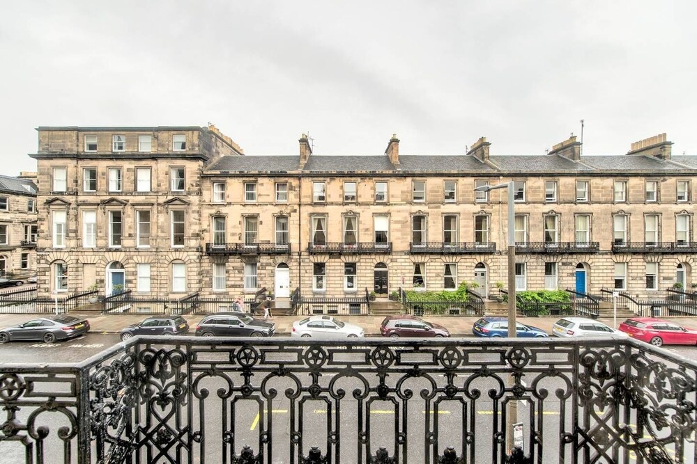 Chester Street Designer Apartment Heart Of The City Centre