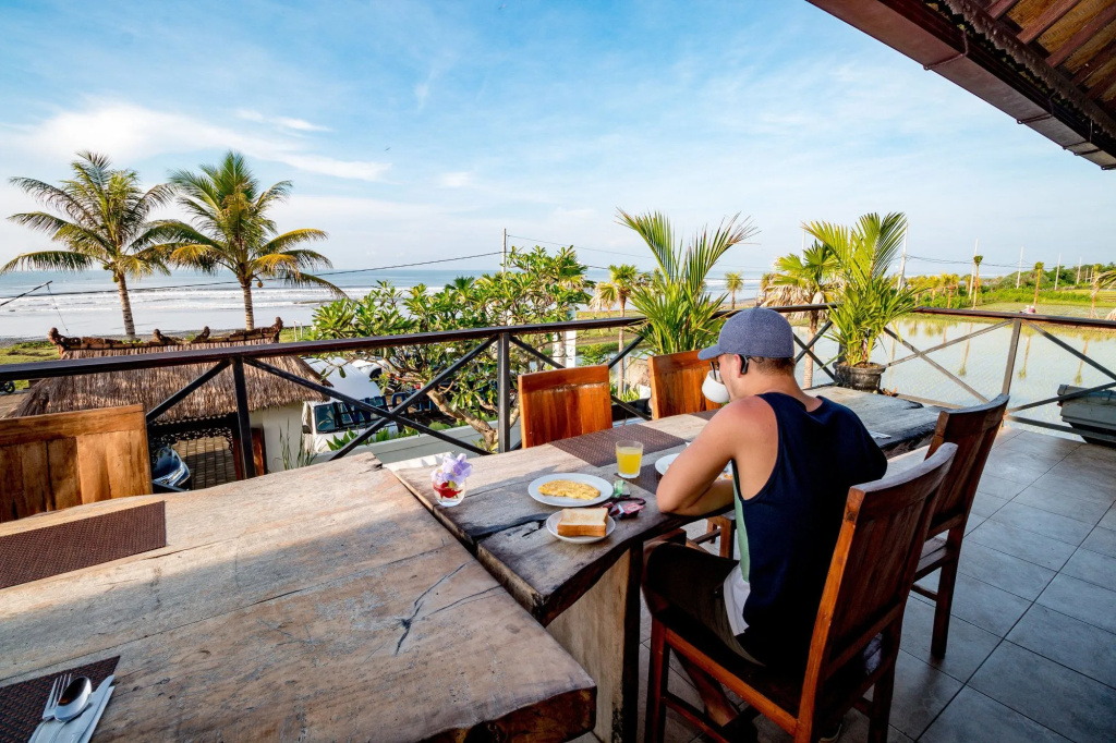 Arton Resort & Beach Club