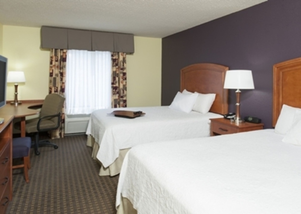 Hampton Inn & Suites Grand Rapids-Airport 28th St
