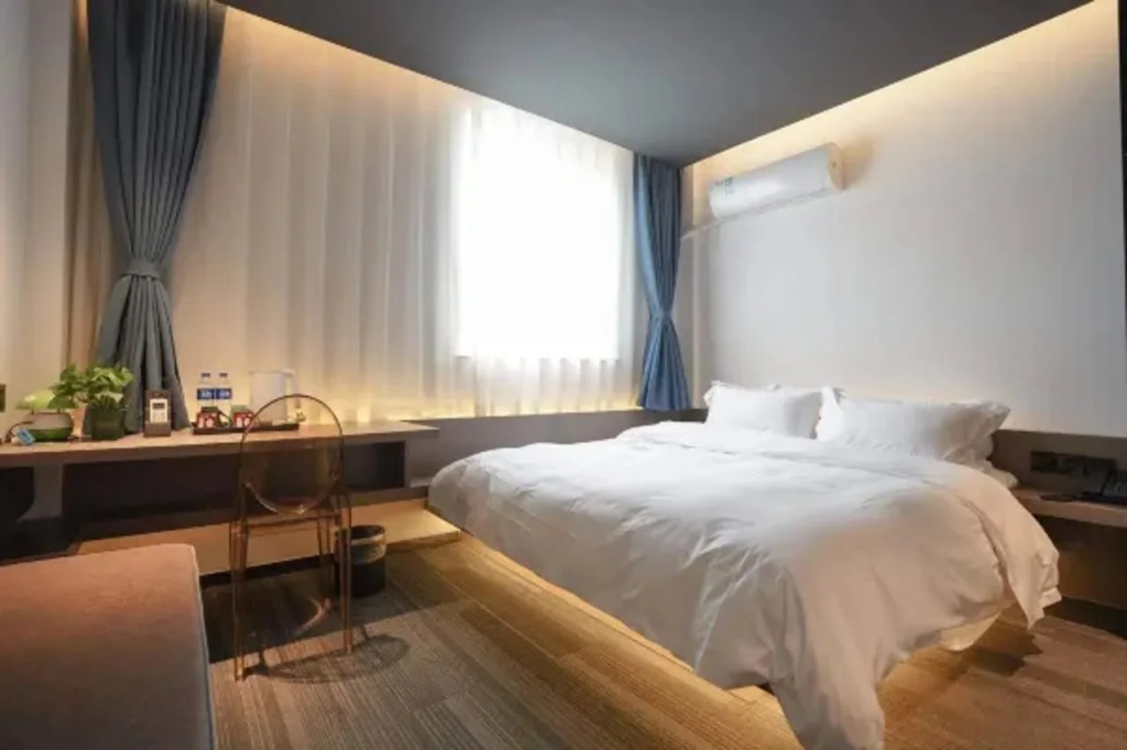 Magnotel Hotel (Yixing Bus Station Tuanji Scenic Area)