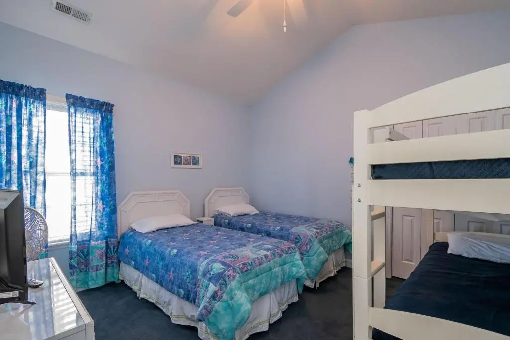 Sea Glass by Oak Island Accommodations