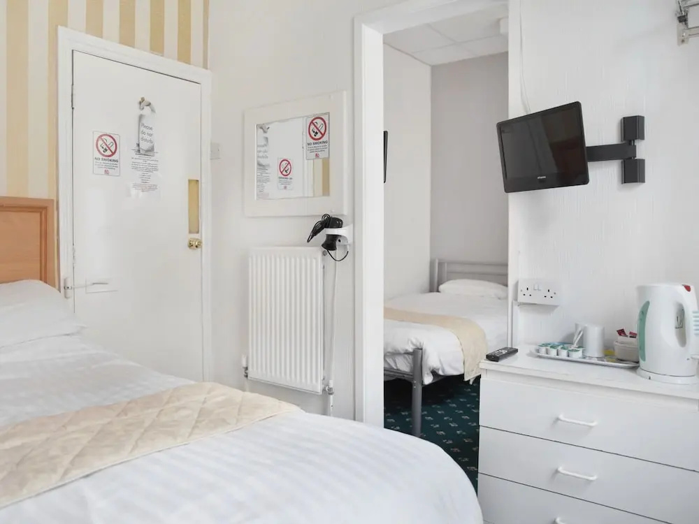 The Glyndale Hotel