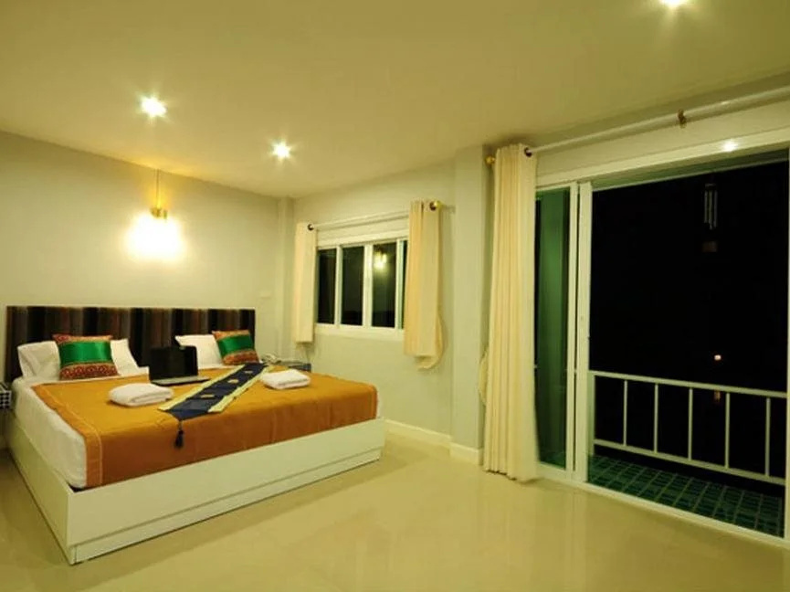 Baan Chay Namm Resort