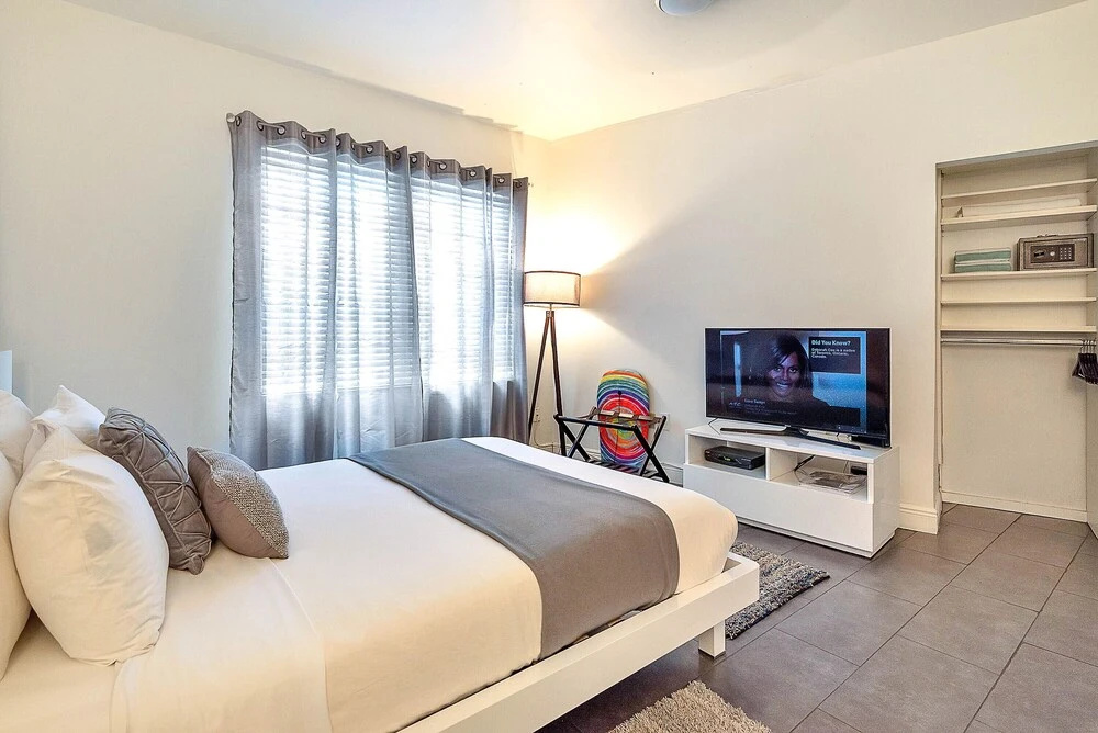 Private Condos at 556 Ocean by LMC