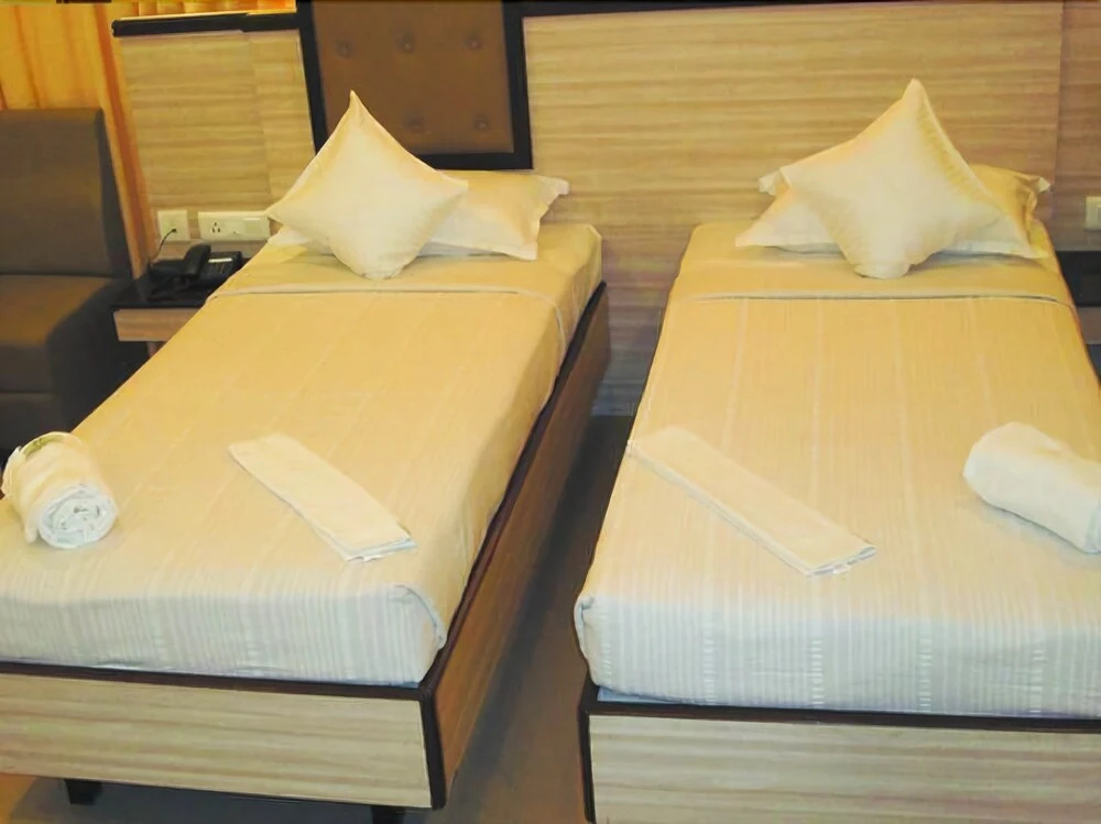 Hotel Kadmaba Guestline