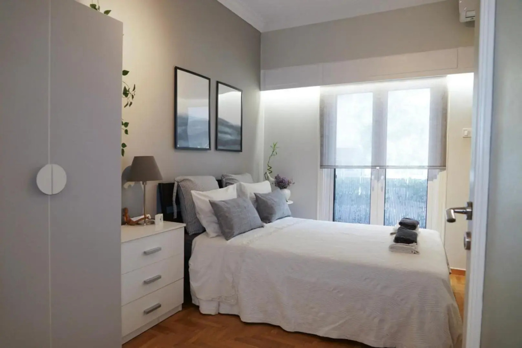 Modern studio apartment very close to city centre