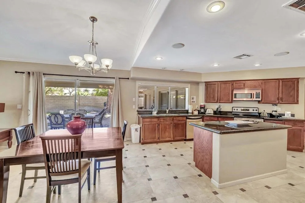 Just Listed! Kierland Home w Htd Pool and Hot tub