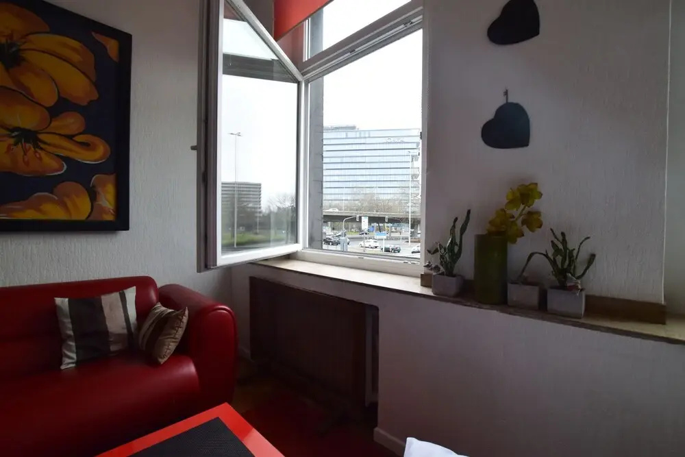 Tolstov-Hotels Large 3 1/2 Room Apartment