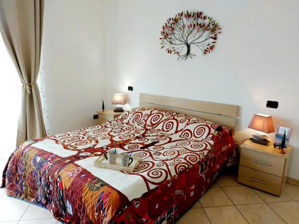 GLI ALBERI apartment with view