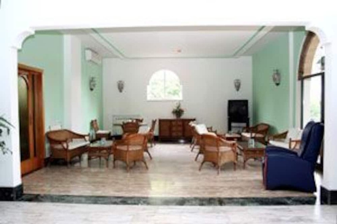 Tennis Hotel