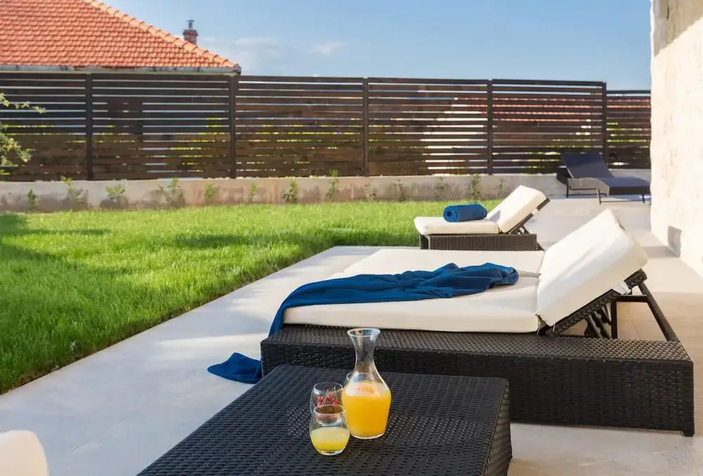 Villa Salt - 8 2 Heated Pool Trogir Near Beach
