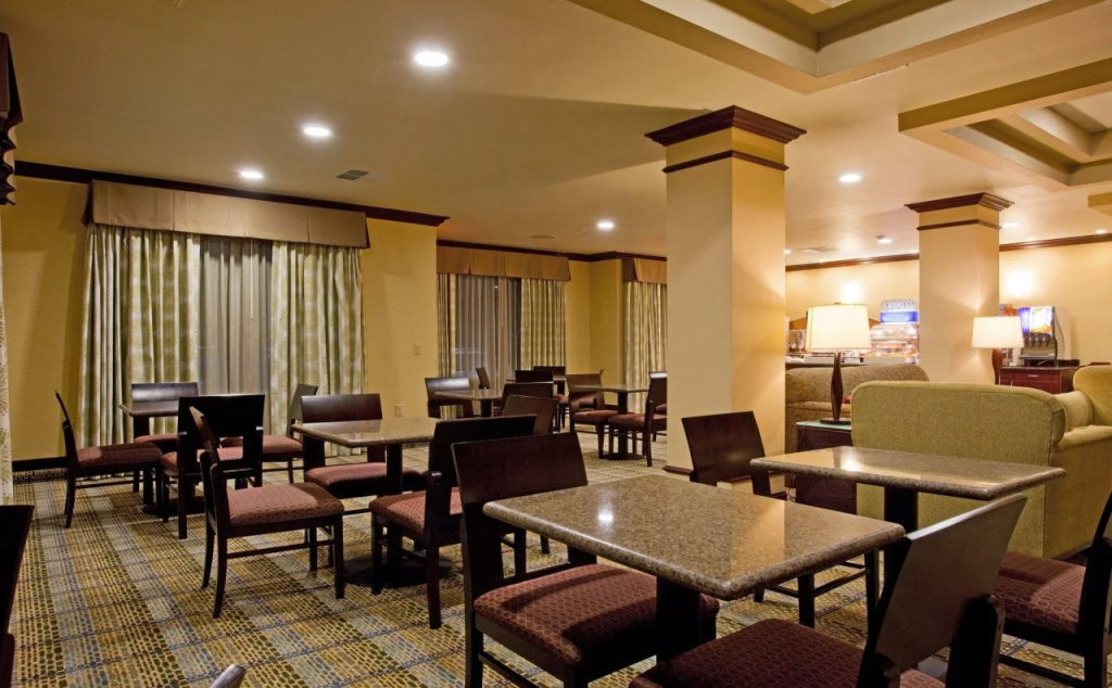Holiday Inn Express & Suites Frazier Park by IHG