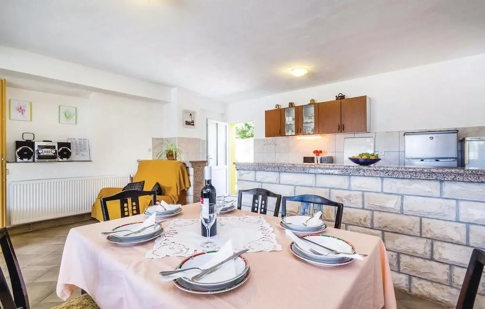 Nice Home in Senj With Wifi and 2 Bedrooms