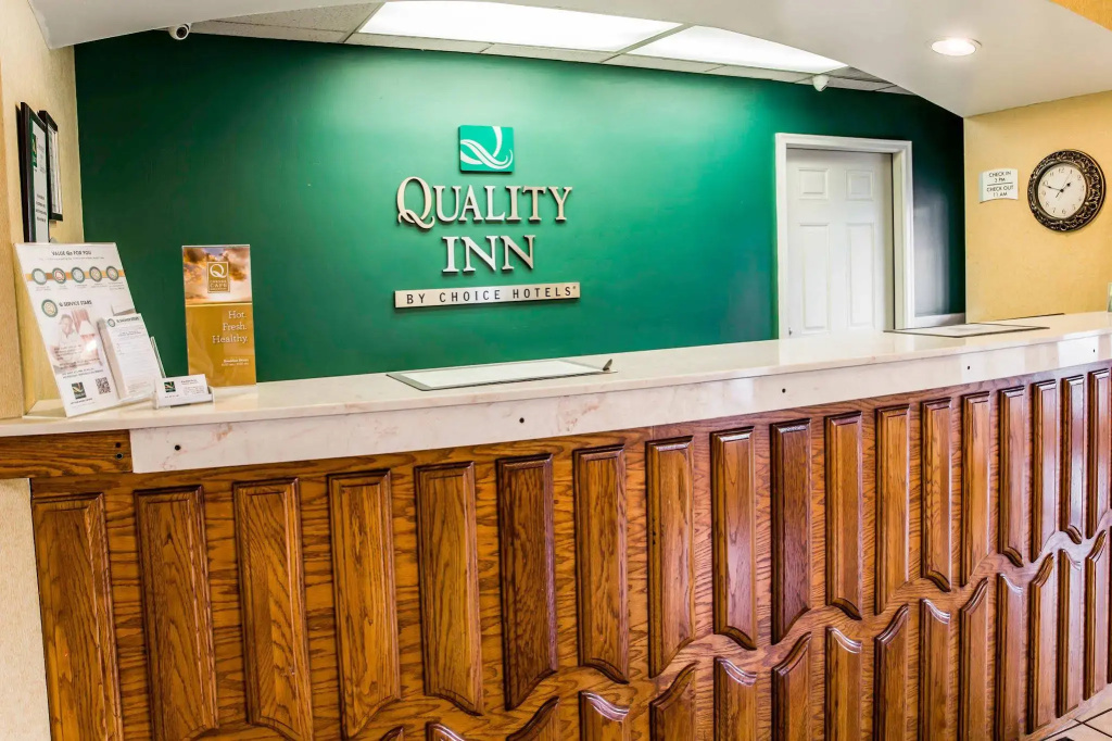 La Quinta Inn & Suites by Wyndham Fayetteville I-95