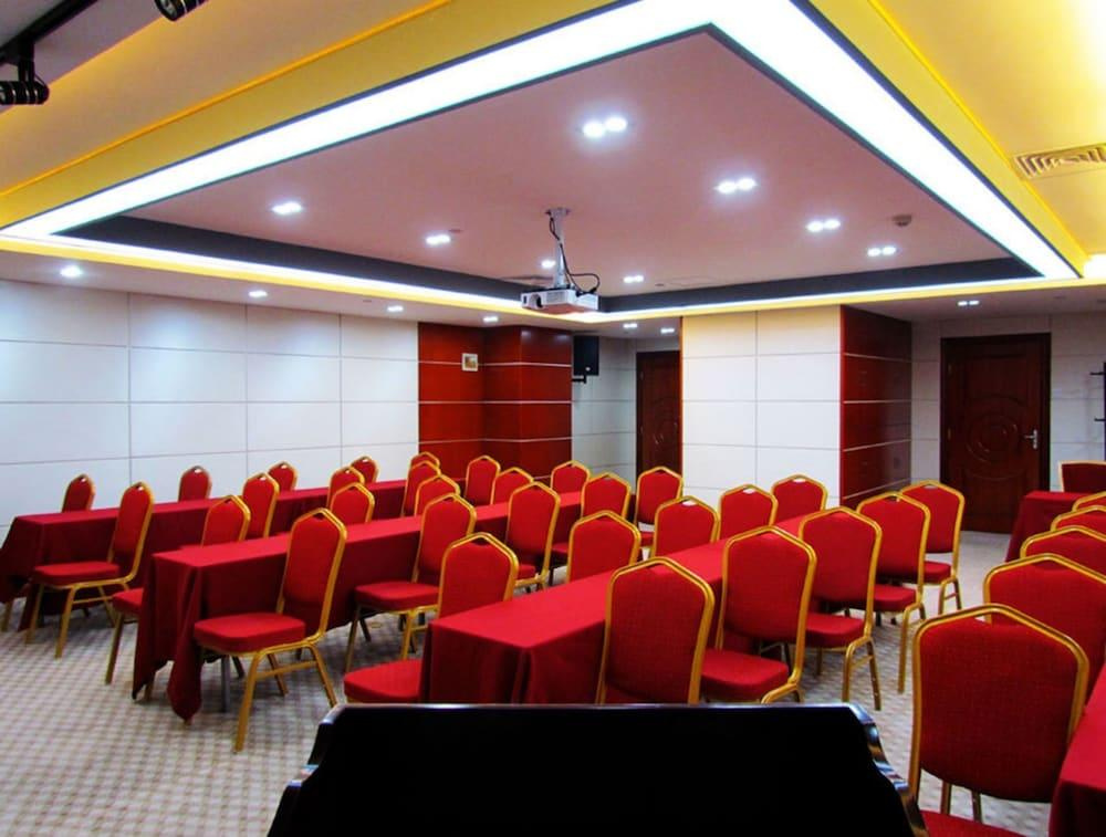 Tianjin Super Garden Hotel