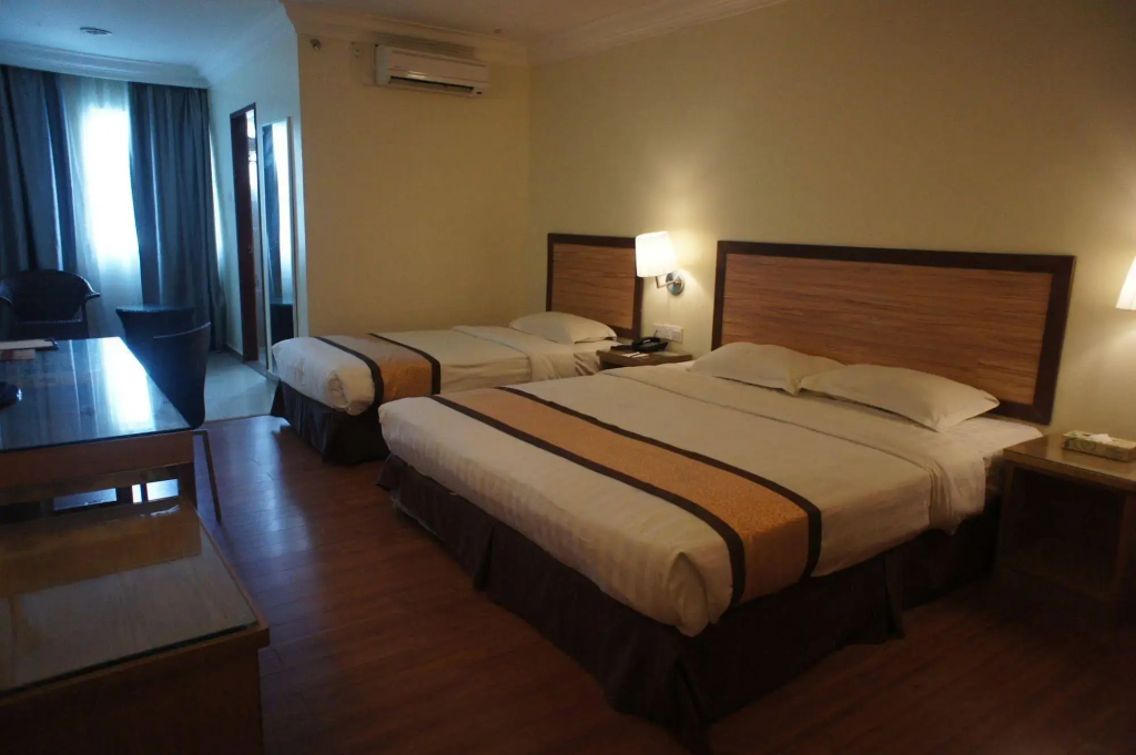 Tyng Garden Hotel