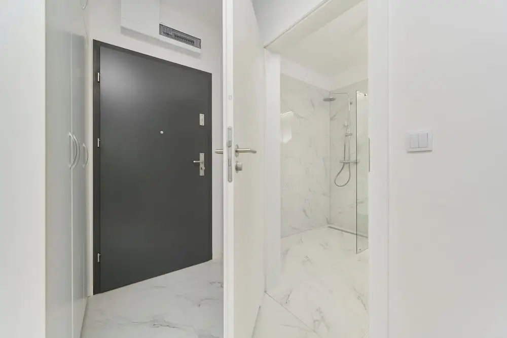 Studio Komuny Paryskiej by Renters