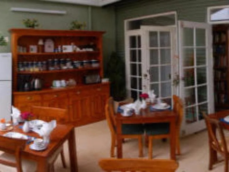 Heritage Cottage Bed And Breakfast