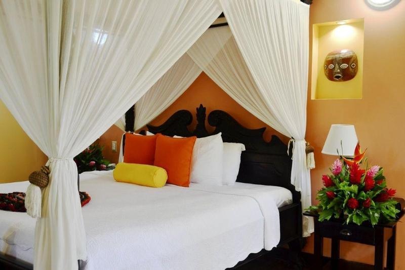 Hideaway Rio Celeste Hotel