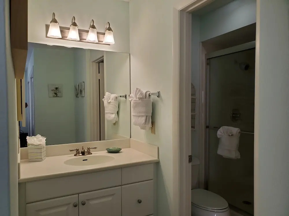 Midnight Cove Ii 221d - Serene Bayfront Vacation Rental! 3 Bedroom Apts