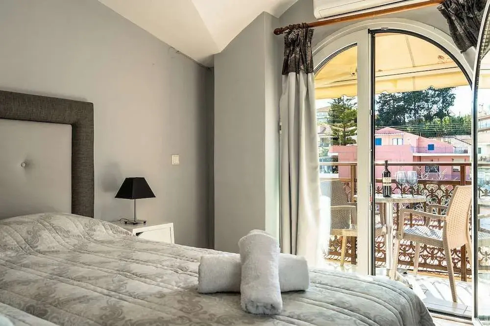 Zoi's Sea View Apartments in Lixouri