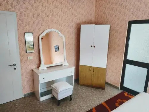 Central room private entry and bathroom