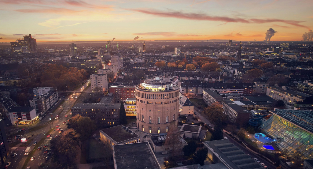 Wasserturm Hotel Cologne, Curio Collection by Hilton