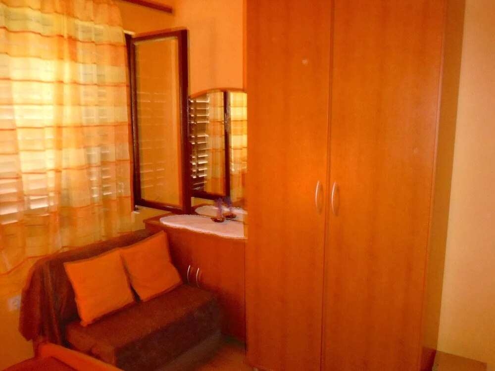 Apartment Ulica Ix